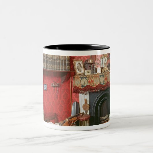 Rekonstruktion von Raum Sherlocks Holmess Zweifarbige Tasse (Mittel)