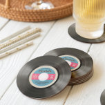 Rekordstil der 50er Jahre Runder Pappuntersetzer<br><div class="desc">50er Rockabilly Record Paper Untersetzer - Hey, alle coolen Katzen! Es ist definitiv Zeit, den Stil der 50er Jahre zu Party. Erinnern Sie sich an das Haar, die Mode und die Rock-n-Roll-Musik, die dieses stilvolle Jahrzehnt in den Herzen und Köpfen der Jungen und Junggebliebenen behalte. Karo aus dem Papier-Untersetzer-Design dieses...</div>