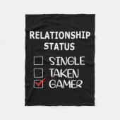 Relationship Status Single Taken Gamer  Fleecedecke (Vorderseite)