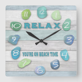 Relax, Your on Beach Time Driftwood Quadratische Wanduhr