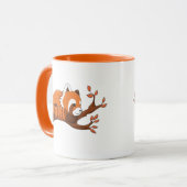 Relaxter orange-weißer Panda Tasse (Vorderseite Links)