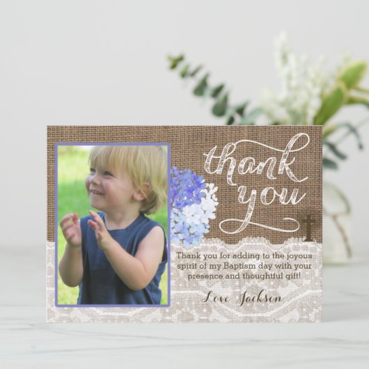 Religiös danke zu kardieren für Jungen mit (Stehend Vorderseite)