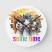 Relojes horse meme – funny horses on a selfie runde wanduhr (Vorderseite)
