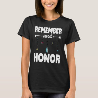 Remember And Honor Orange Day Canada Indigenous Ch T-Shirt