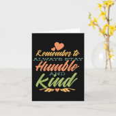 Remember To Always Stay Humble And Kind - Motivati Karte (Gelbe Blume)
