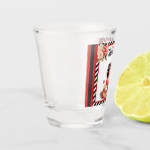 Remüde Legend Pinup Retirement Party Schnapsglas (Links)