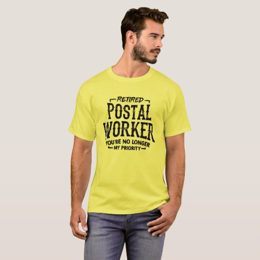 Remüde Postarbeiter Mailman Priority Funny T-Shirt (Vorne ganz)