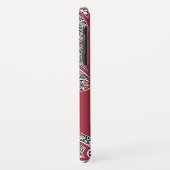 RENAISSANCE ARCHITECT Marsala Red Monogram Case-Mate iPhone Hülle (Hinten/Links)
