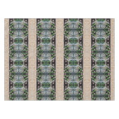 Renaissance Tapestry Kaninchen Blumendekor Extrava Tischdecke (Vorderseite (Horizontal))