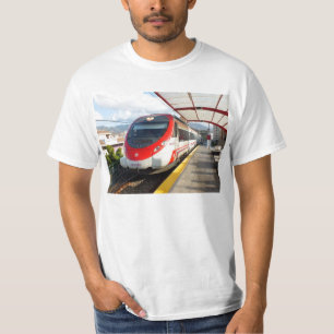 Renfe Zug an Station Los Boliches, Costa del Sol T-Shirt
