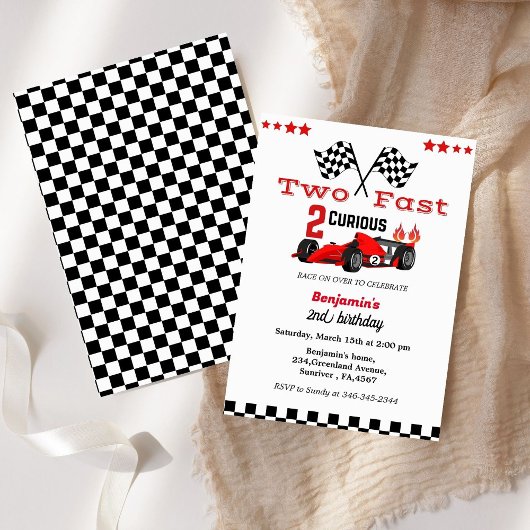 Rennen im Auto Erwachsen von zwei schnellen zweite Einladung