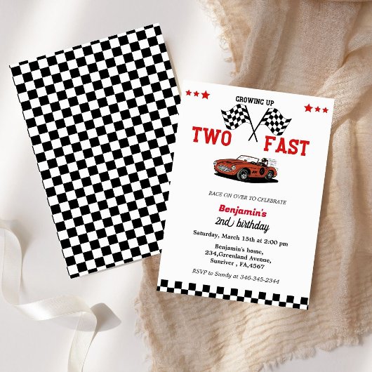 Rennen im Auto Erwachsen von zwei schnellen zweite Einladung