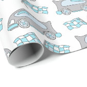 Rennwagen und Flaggen auf weißem Muster Geschenkpapier (Rolleneckpunkt)