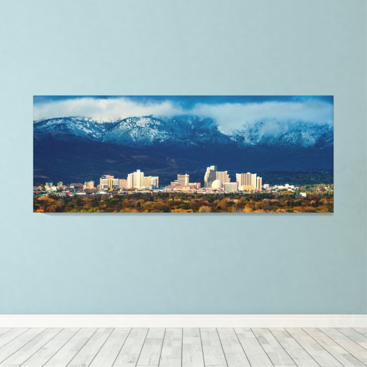 Reno Skyline Fall und Snow Pano auf Leinwand (Insitu (Holzboden))