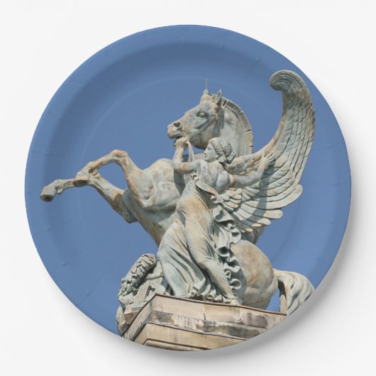 Renown Holding Back Pegasus Pappteller (Vorderseite)