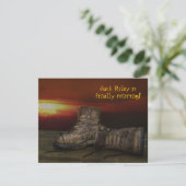 Rente Party Stiefel auf Holz mit Sonnenuntergang Einladung (Stehend Vorderseite)