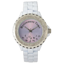 Rente: Zahlen auf metallisch rosa Armbanduhr