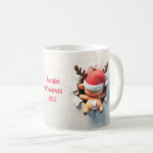 Rentier mit Weihnachtsmannmütze 3D Breakout Kaffeetasse (VorderseiteRechts)