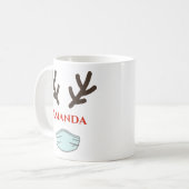 Rentierbügel mit Maske - Frohe Weihnachten Kaffeetasse (Vorderseite Links)