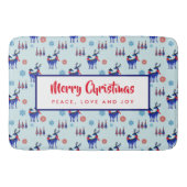 Rentiere, Weihnachtsbäume und Schneeflocken-Muster Badematte (Vorderseite)
