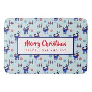 Rentiere, Weihnachtsbäume und Schneeflocken-Muster Badematte
