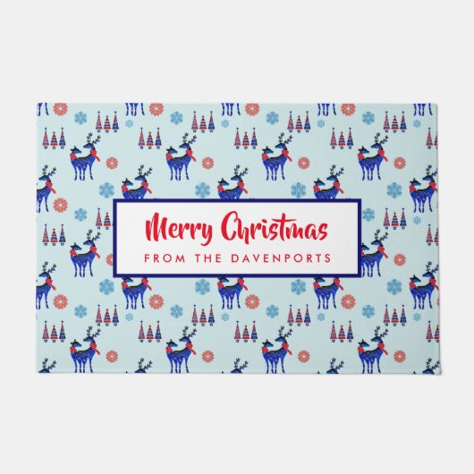 Rentiere, Weihnachtsbäume und Schneeflocken-Muster Fußmatte (Vorderseite)
