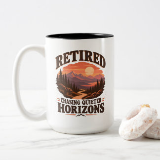 Rentner auf der Suche nach ruhigeren Horizonten Zweifarbige Tasse