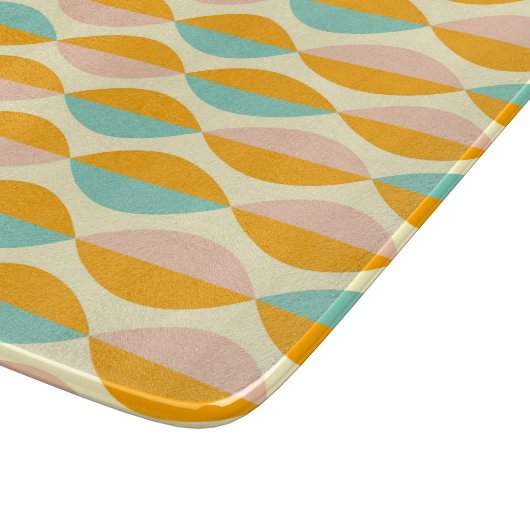 Repeating geometric pattern in beige background schneidebrett (Ecke)