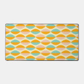 Repeating geometric pattern in beige background schreibtischunterlage (Vorderseite)