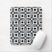 Repeating GEOMETRIC PATTERN in black and white Mousepad (Mit Mouse)