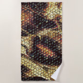 Replizierende Haut mit gelblichen und dunklen Flec Strandtuch (Vorderseite)