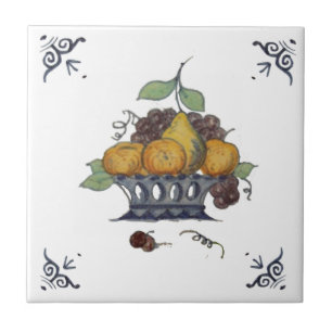 Repro Antique Delft Fruit Basket auf weißem Tile Fliese