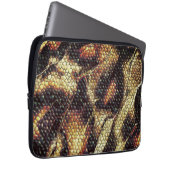 Reptil Leder mit gelblich-braunen Flecken? Laptopschutzhülle (Vorne Rechts)