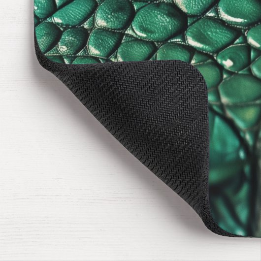 Reptilian Chic Emerald Design Mousepad (Ecke)