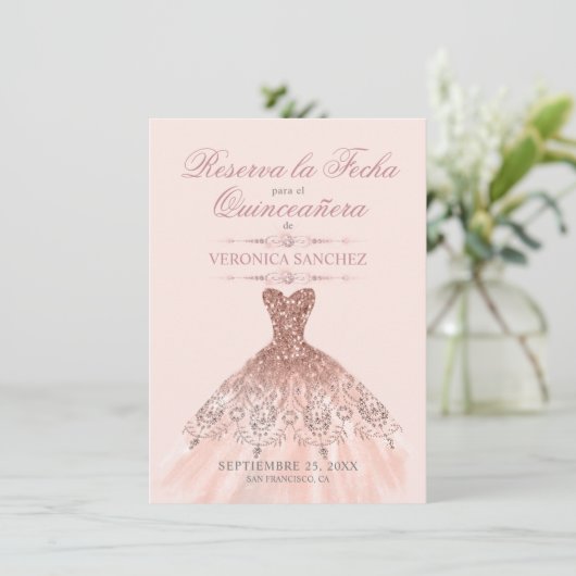 Reserva la Fecha Quinceañera Rosa Kleid Save The Date (Stehend Vorderseite)