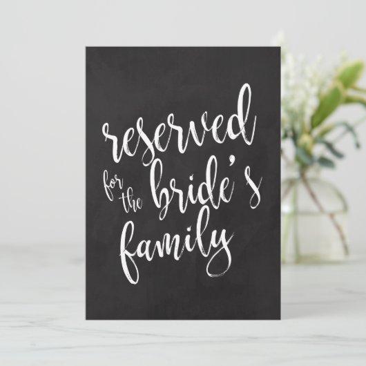 Reserviert für Bride's Family Cheap Chalkboard Sig Einladung (Stehend Vorderseite)