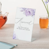 Reserviert - Lila Blumenmuster Sockelschild (In SItu)