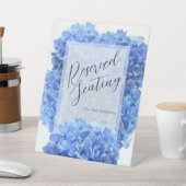 Reservierte Blue Hydrangeas Hochzeitsempfehlung Sockelschild (In SItu)
