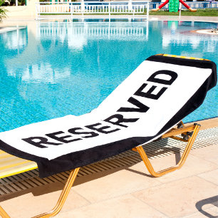 Reserviertes weißes Schwarzstrand-Handtuch Strandtuch