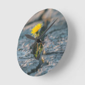 Resilient Dandelion Rock Crack Wall Clock Runde Wanduhr (Winkel)