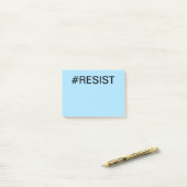 #Resist fett schwarzer Text auf hellblau Post-it Klebezettel (Auf Schreibtisch)