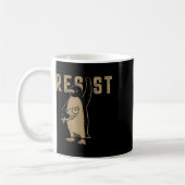 Resist Penguin Activism Grafik Design Kaffeetasse (Links)