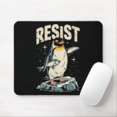 Resist Penguin Holding Fish Funny Protest Vintag Mousepad (Mit Mouse)