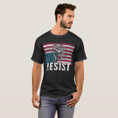 Resist T-Shirt - Patriotic Fist American Flag Prot (Vorne ganz)