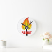 Resist Torch und Pitchfork Runde Wanduhr (Zuhause)