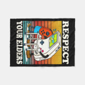 Respect Your Elders Gaming Control 80s Retro Funny Fleecedecke (Vorderseite (Horizontal))