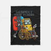 Respect Your Elders Gaming Control Retro Funny Gam Fleecedecke (Vorderseite)