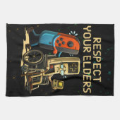 Respect Your Elders Gaming Control Retro Funny Geschirrtuch (Horizontal)