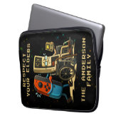 Respect Your Elders Gaming Control Retro Funny Laptopschutzhülle (Vorderseite Links)