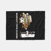 Respect Your Elders T Retro 90s Gaming Fleecedecke (Vorderseite (Horizontal))